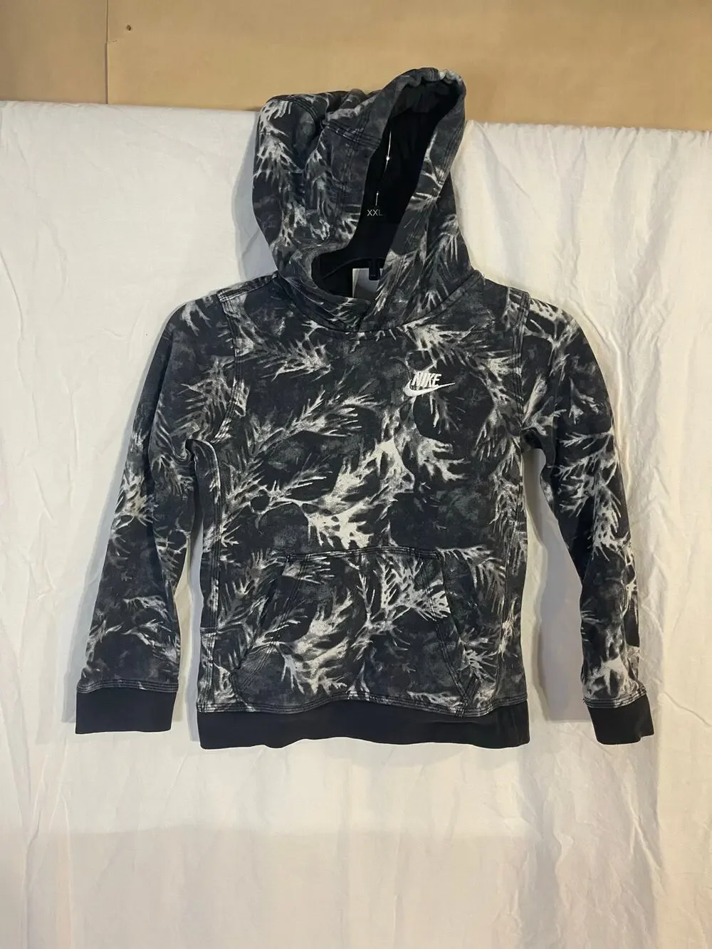 Nike boys small tie dye hoodie